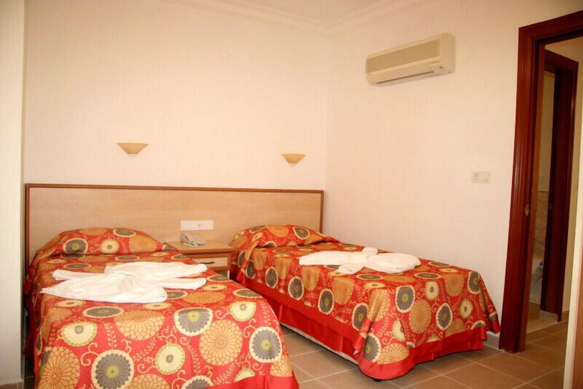 אלאניה Orient Suite Hotel מראה חיצוני תמונה