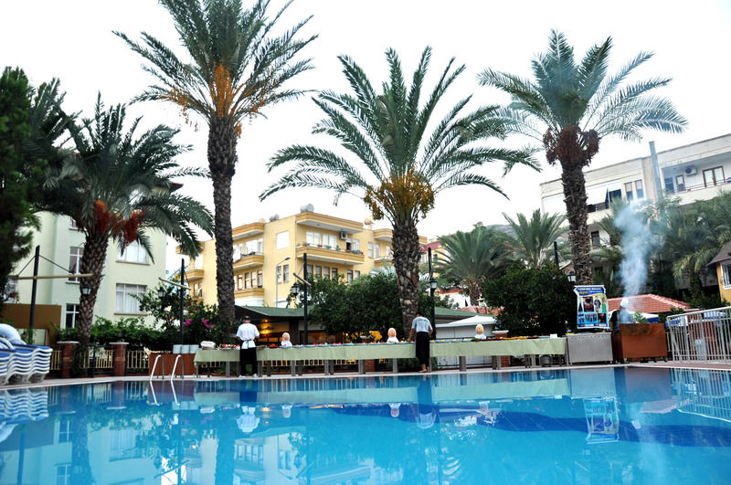 אלאניה Orient Suite Hotel מראה חיצוני תמונה