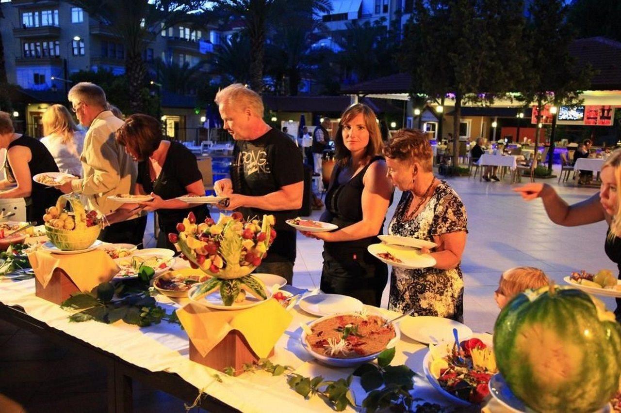 אלאניה Orient Suite Hotel מראה חיצוני תמונה