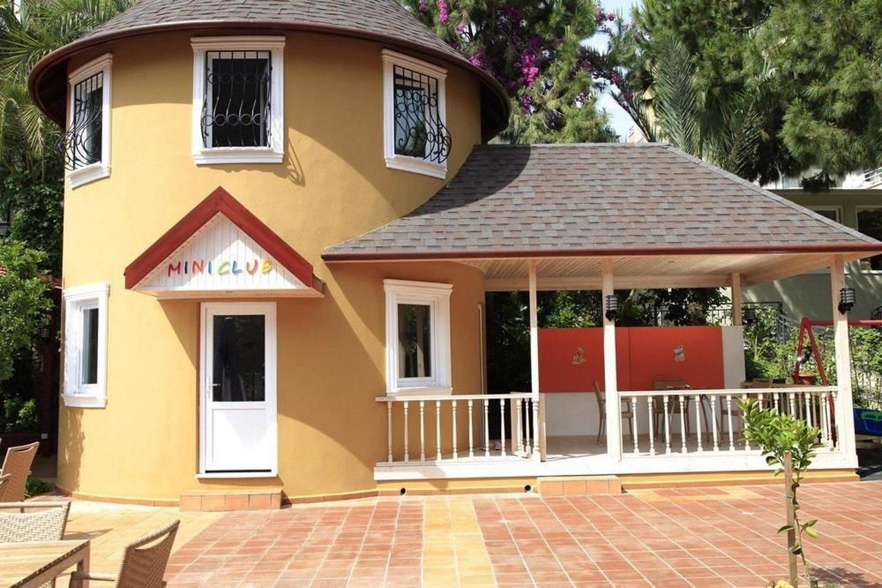 אלאניה Orient Suite Hotel מראה חיצוני תמונה