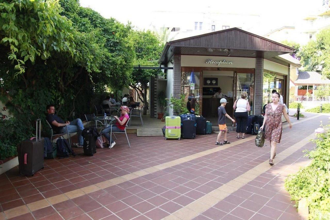 אלאניה Orient Suite Hotel מראה חיצוני תמונה