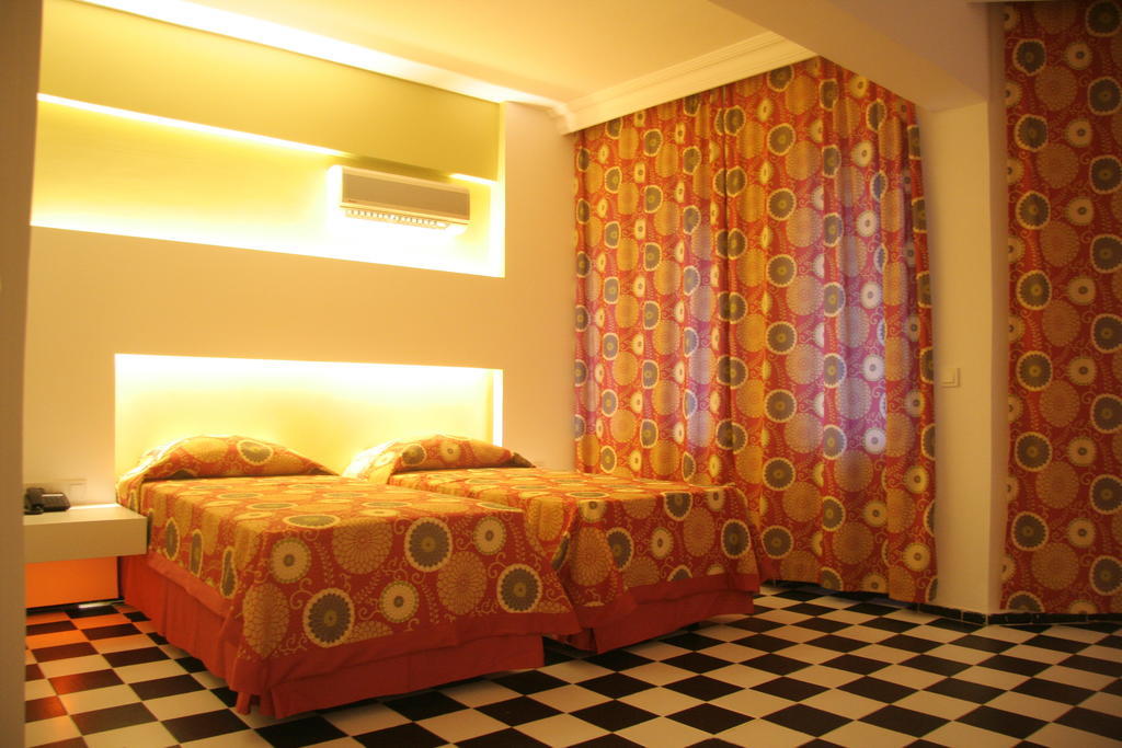 אלאניה Orient Suite Hotel מראה חיצוני תמונה