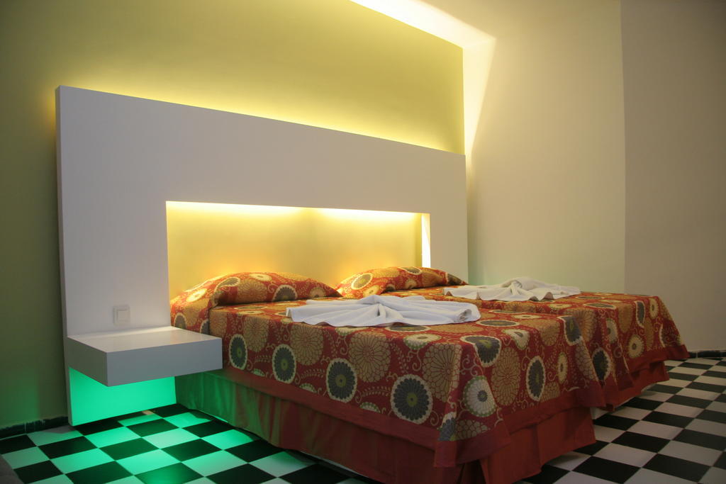 אלאניה Orient Suite Hotel מראה חיצוני תמונה